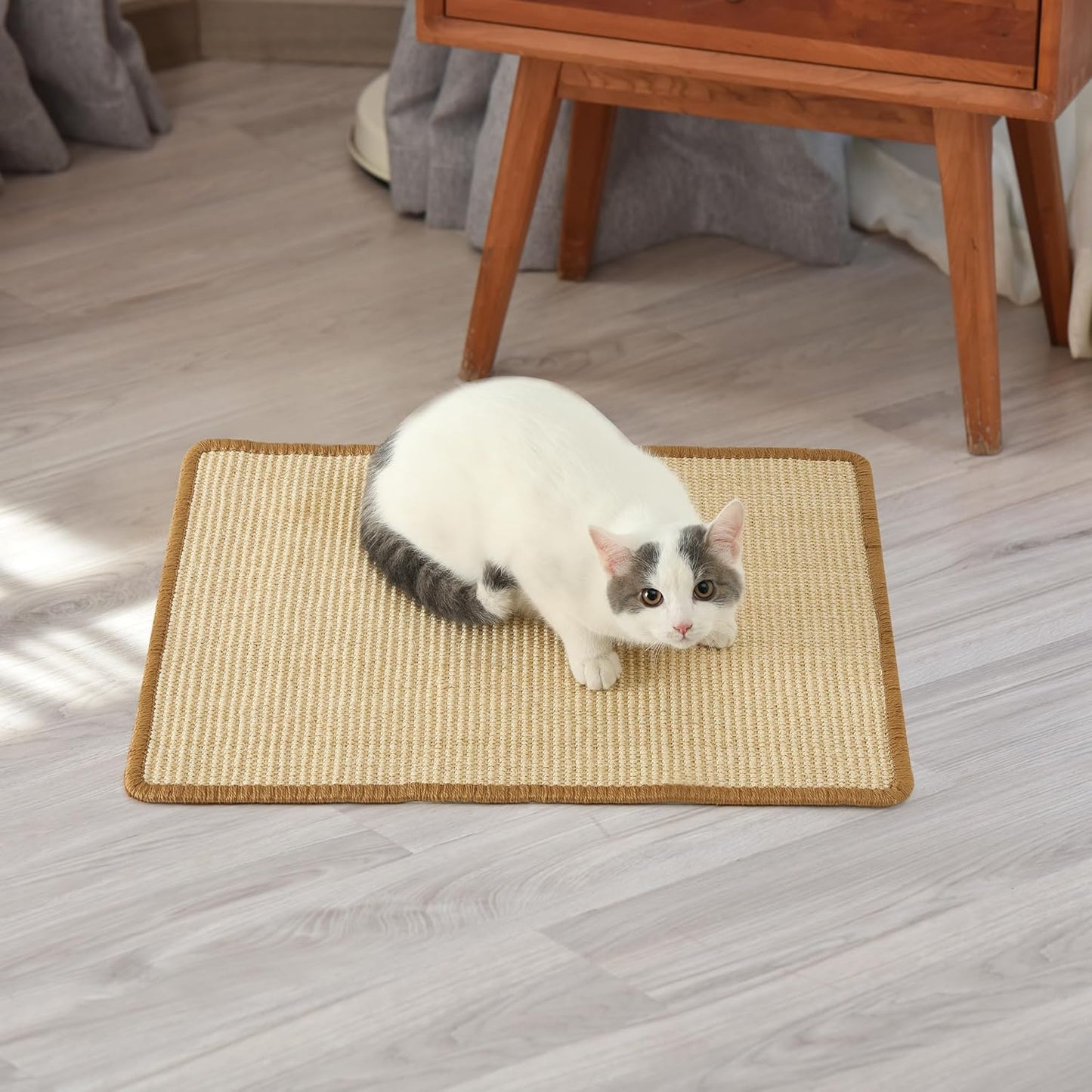 Cat Scratching Pad, 23.6 x 15.7 inches Natural Sisal Cat Scratching Pad, Horizontal Cat Scratching Pad with Adhesive Tape to Protect Sofas and Carpets
