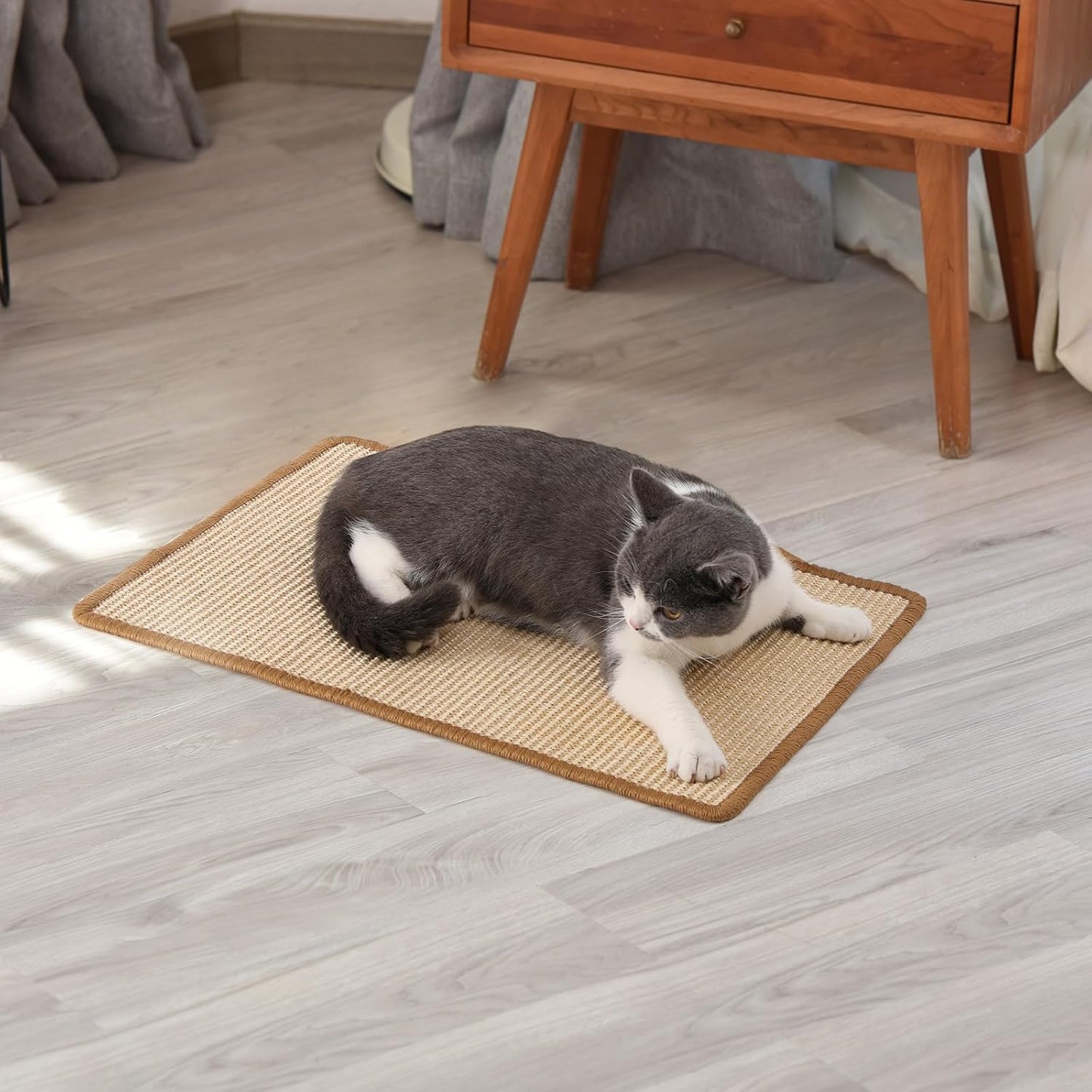 Cat Scratching Pad, 23.6 x 15.7 inches Natural Sisal Cat Scratching Pad, Horizontal Cat Scratching Pad with Adhesive Tape to Protect Sofas and Carpets